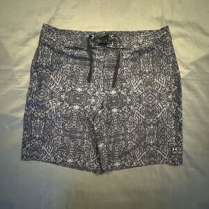 Under Armour Board Shorts Mens 38 Loose Geometric Heatgear Swim Black Gray